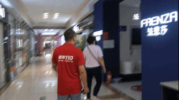 DƬ
